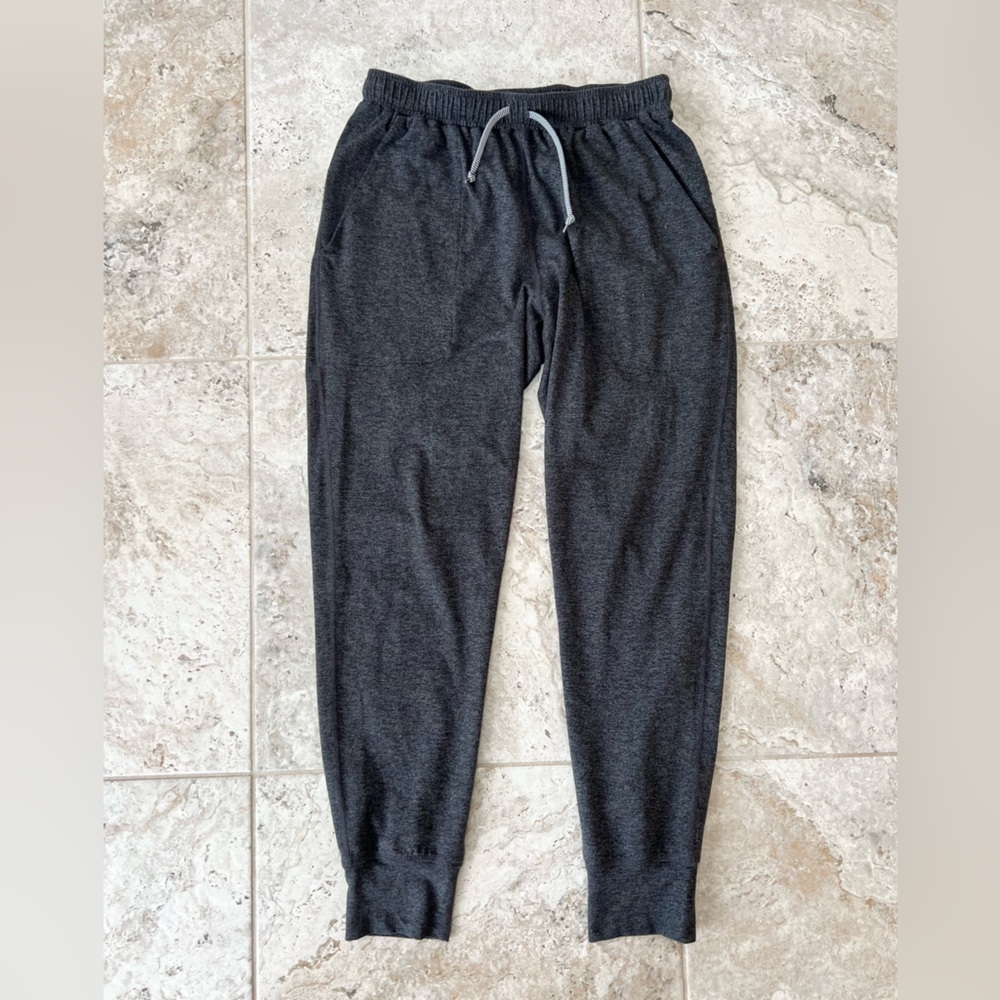 Rabbit EZ Lightweight Pull On Semi-Relaxed Fit Joggers Pockets Gray Black Medium